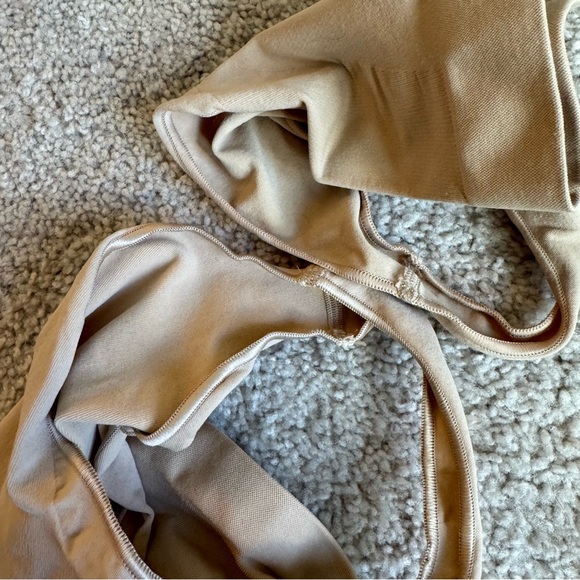 Skims Sculpting Thong ShapeWear bundle set of two size Small - Picture 3 of 4